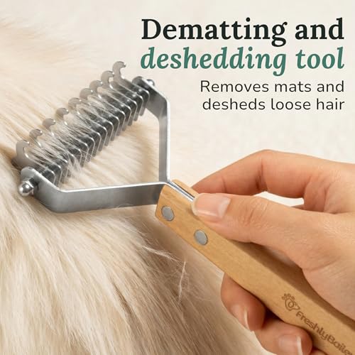 Dematting Comb & Deshedding Tool – Safe Detangler for Dogs & Cats