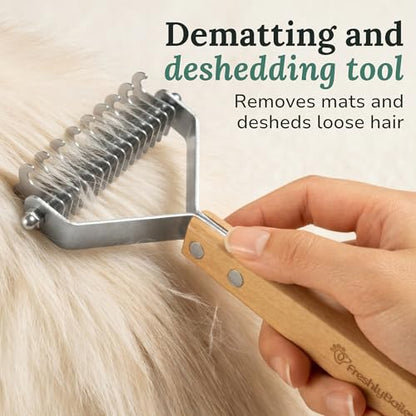 Dematting Comb & Deshedding Tool – Safe Detangler for Dogs & Cats